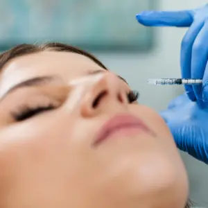 Faltenunterspritzung Stirn mit Botox